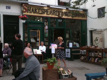 Shakespeare and company Paris